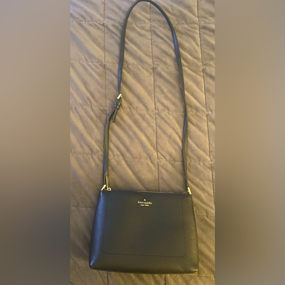*LIKE NEW* 💜KATE SPADE Black Crossbody purse